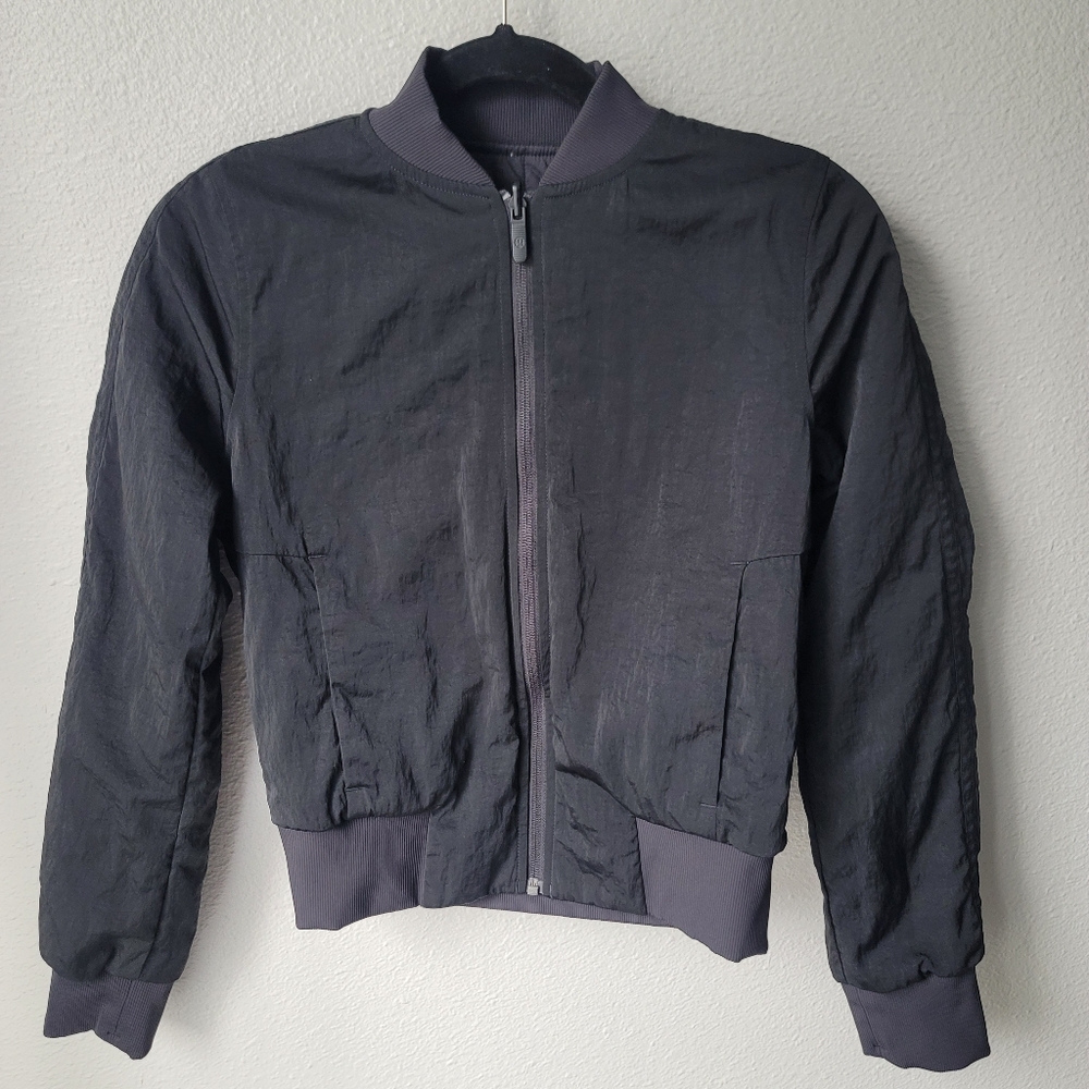 Lululemon Reversible Non-Stop Bomber Jacket Size 2 In Black